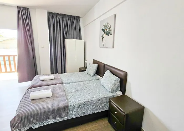 Unique Cozy Studio, 150m From Chabad Lubavitch Appartement Larnaca
