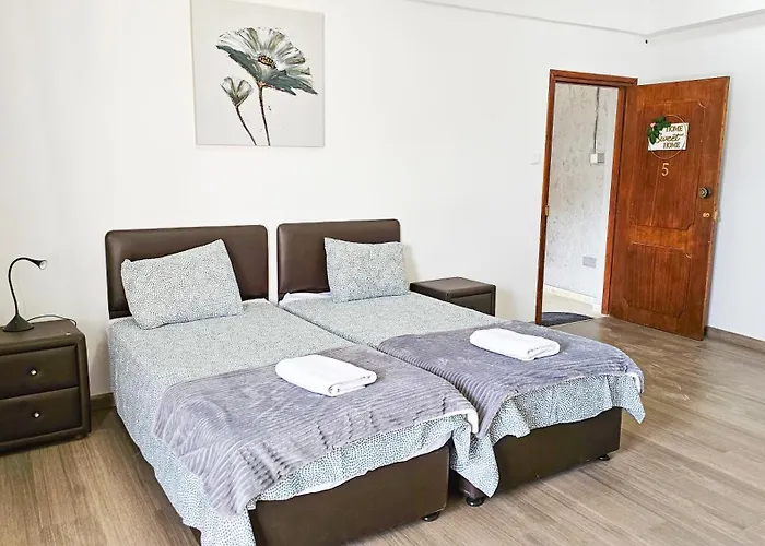 Unique Cozy Studio, 150m From Chabad Lubavitch * 拉纳卡